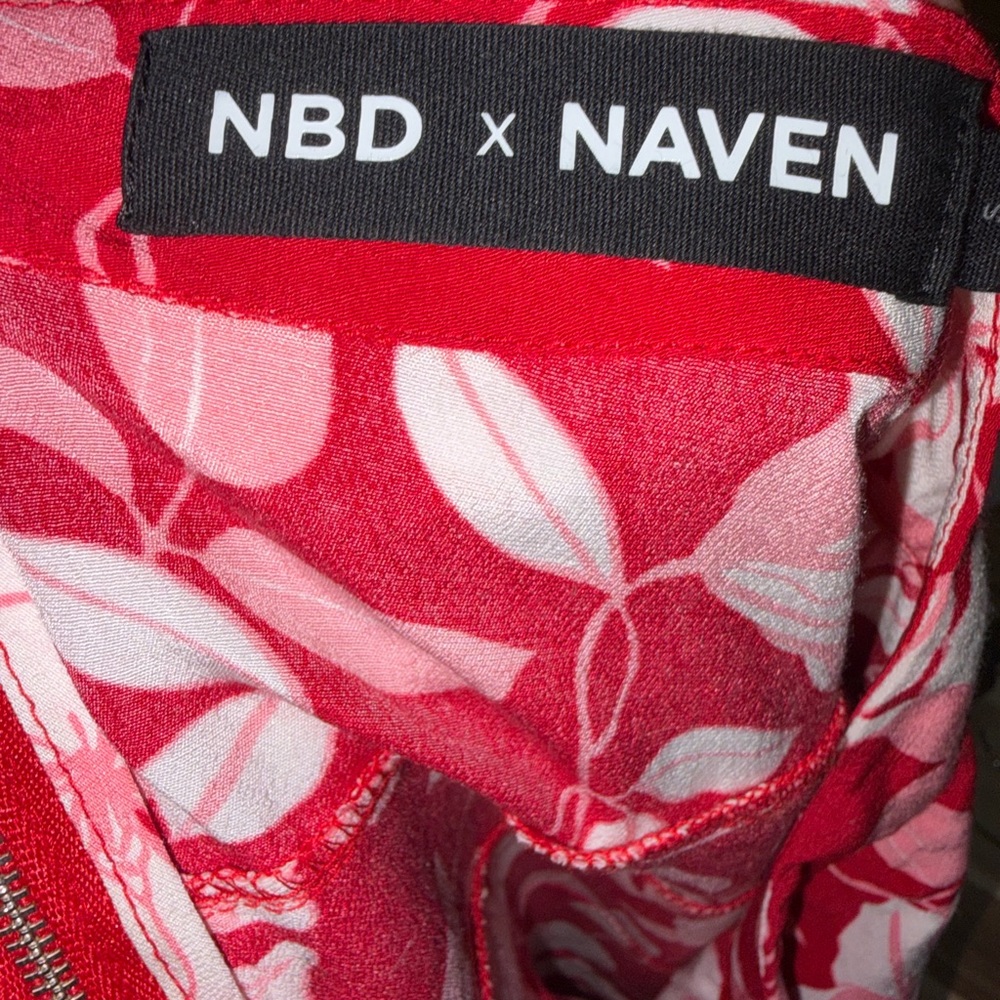 NBD x Naven Cha Cha Skirt in Crimson Floral Size S - Picture 3 of 4